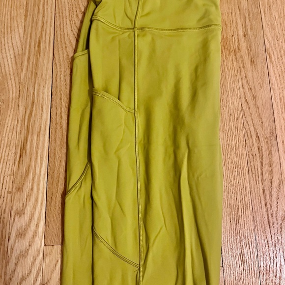 3/4 lulu lemon tights - Picture 2 of 4